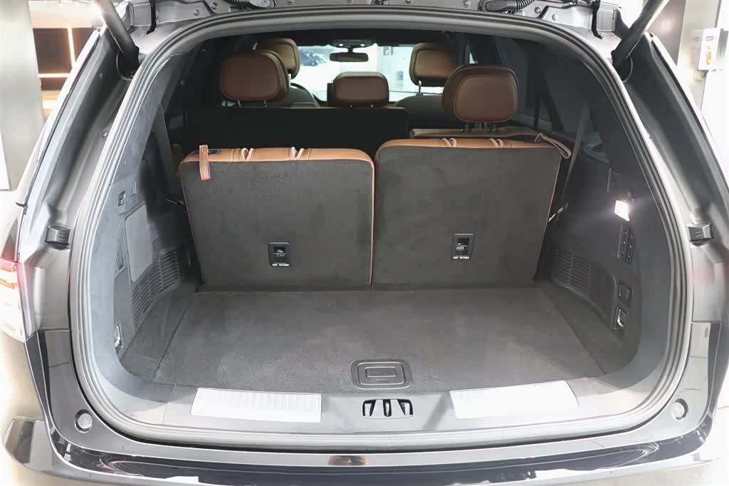 Lincoln Aviator, 2023 30