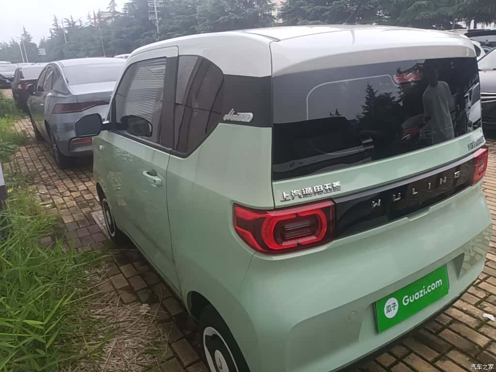 Wuling MINIEV, 2021 все фото