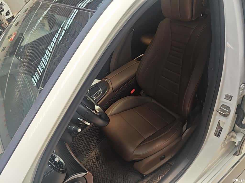 Mercedes-Benz E-Class, 2020 15