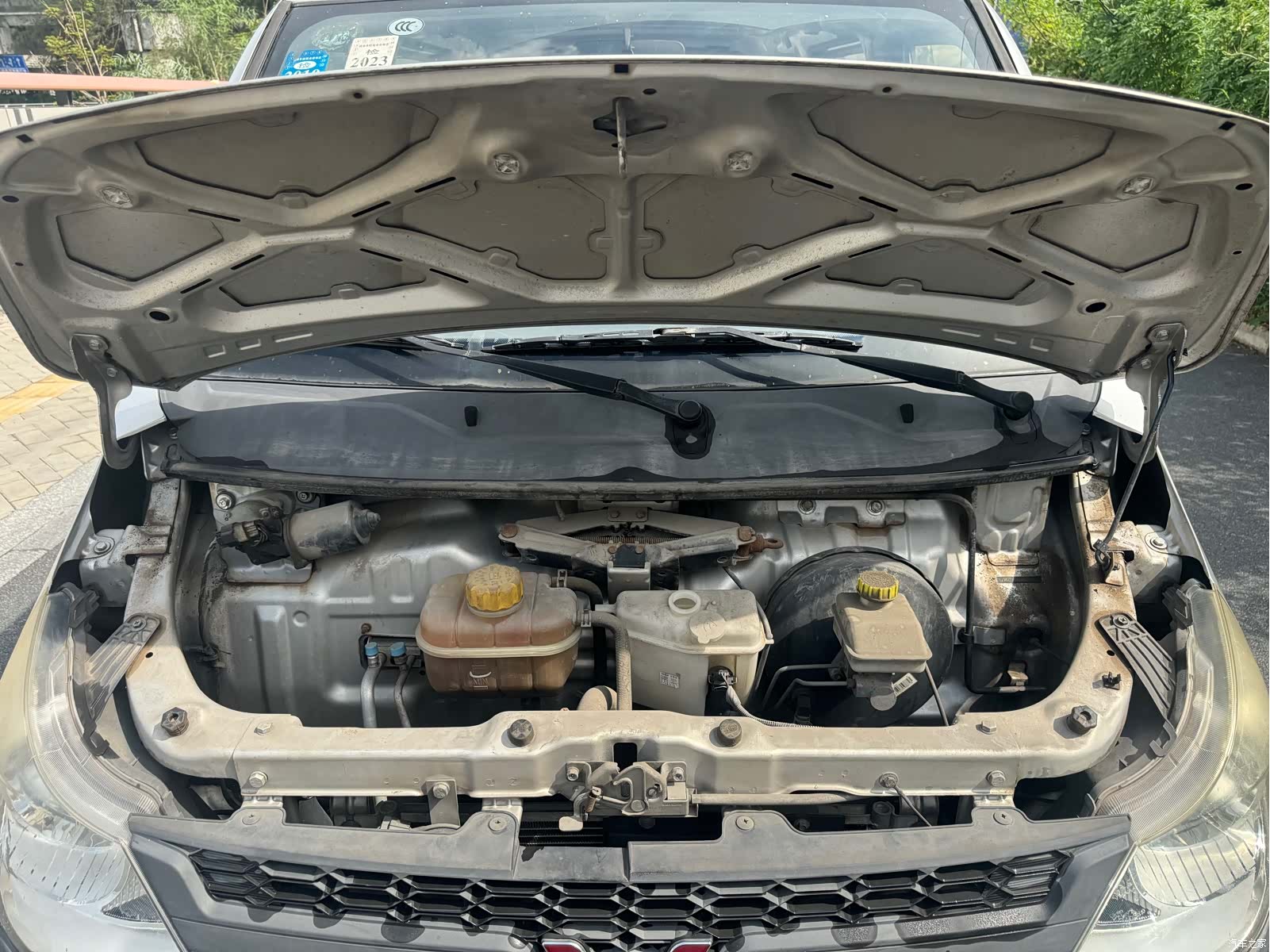 Wuling S, 2017 17