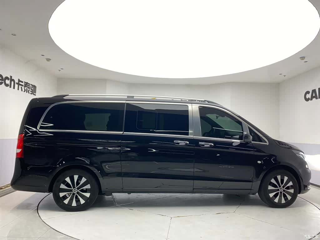 Mercedes-Benz 7, 2024 4