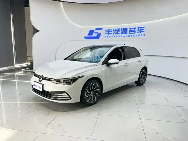Volkswagen Golf 2022 — купить из Китая под заказ