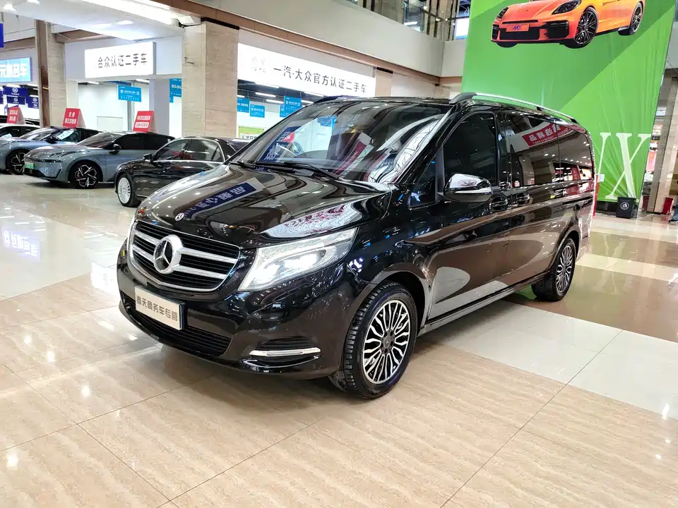 Mercedes-Benz V-class