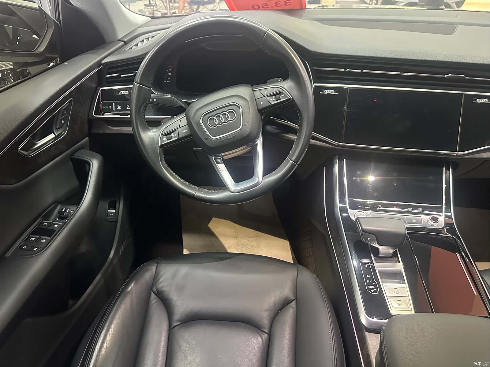 Audi Q8, 2020 все фото