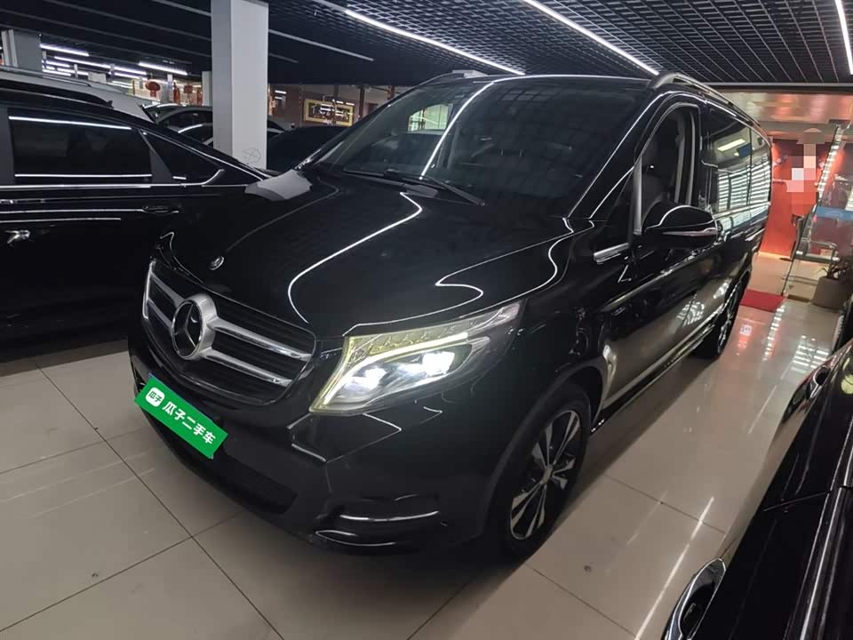 Mercedes-Benz V-class