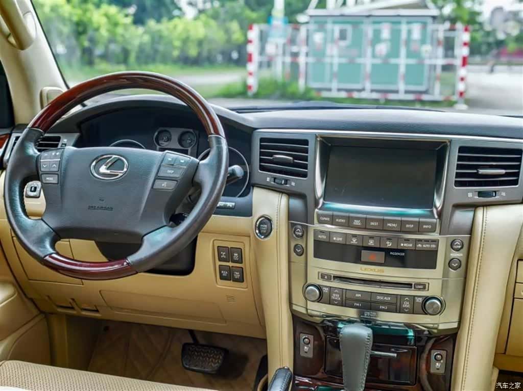 Lexus LX, 2008 13