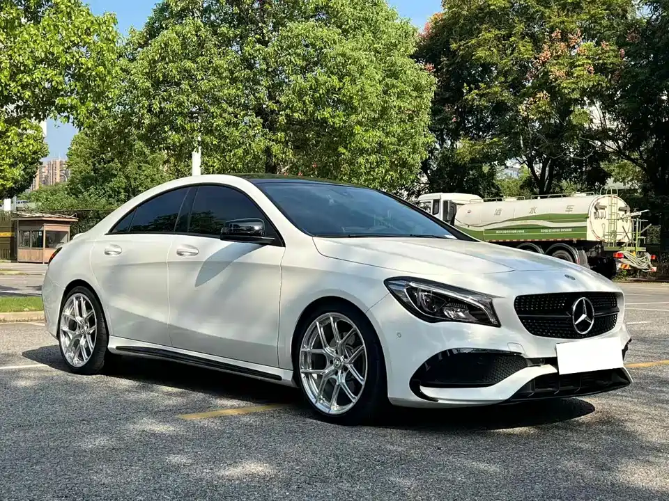 Mercedes-Benz CLA