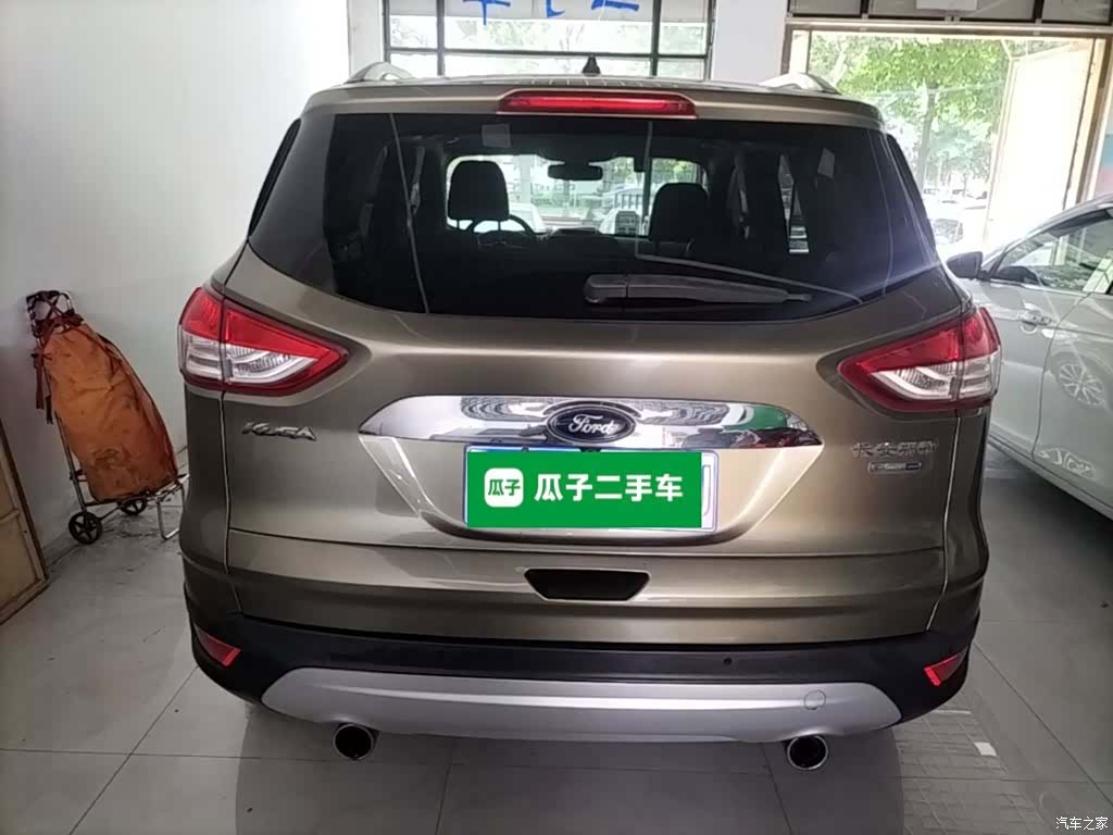 Ford Kuga, 2016 6