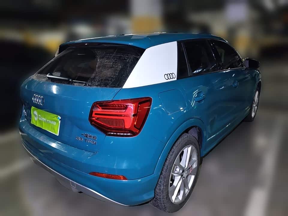 Audi Q2L