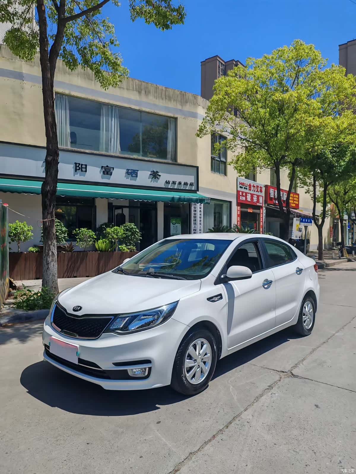 Kia K2, 2014 1