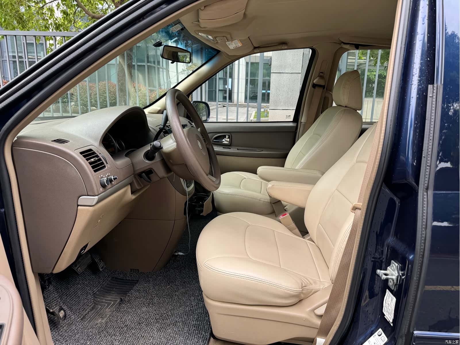 Buick GL8, 2013 2