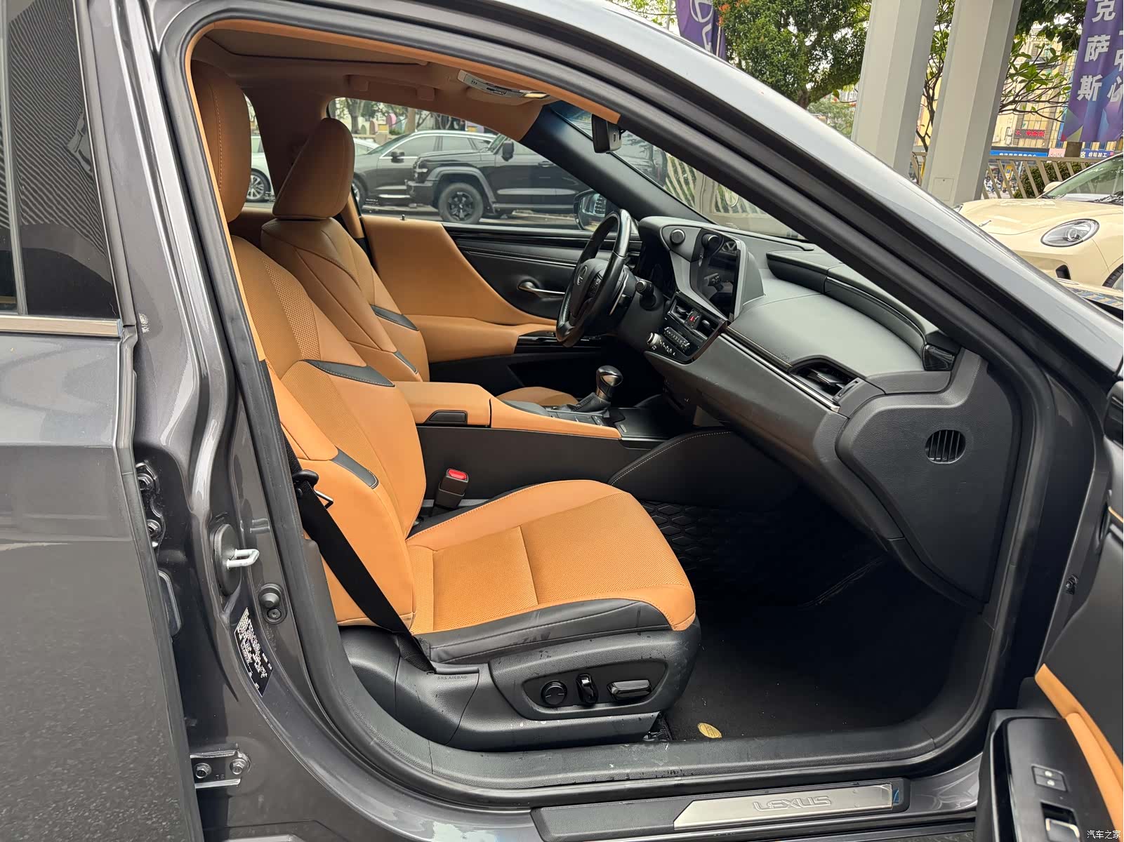 Lexus ES, 2021 12