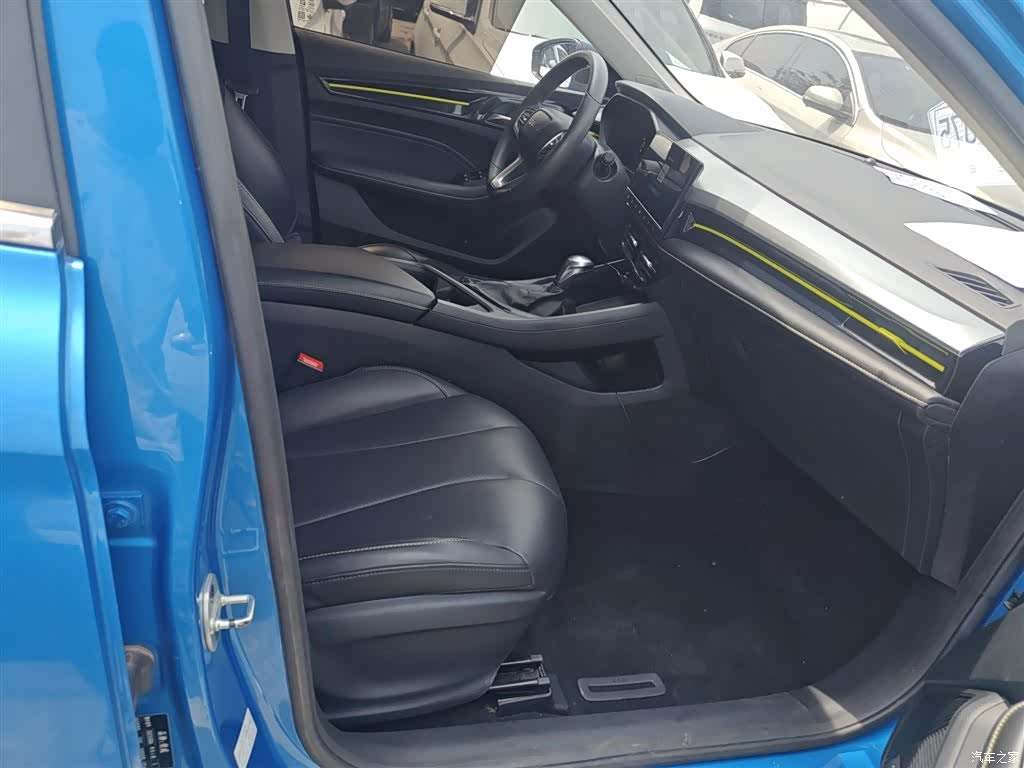 Roewe i5, 2021 25