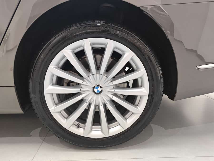 BMW 7-Series 2020, фото 6
