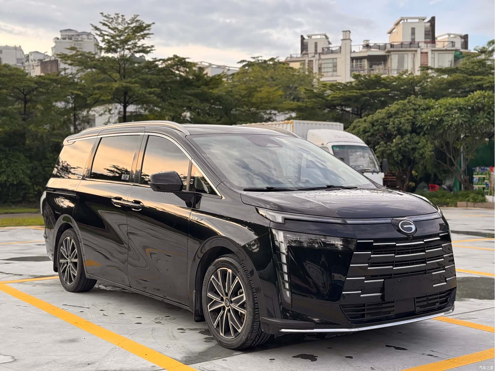 Trumpchi E8, 2024 3
