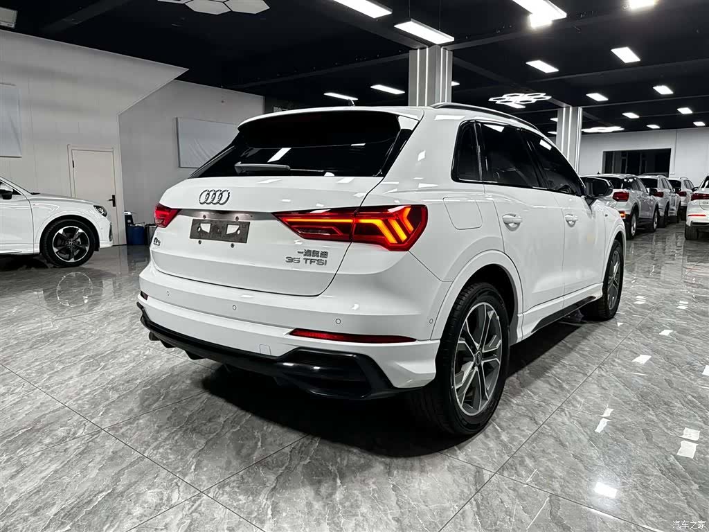 Audi Q3, 2023 6