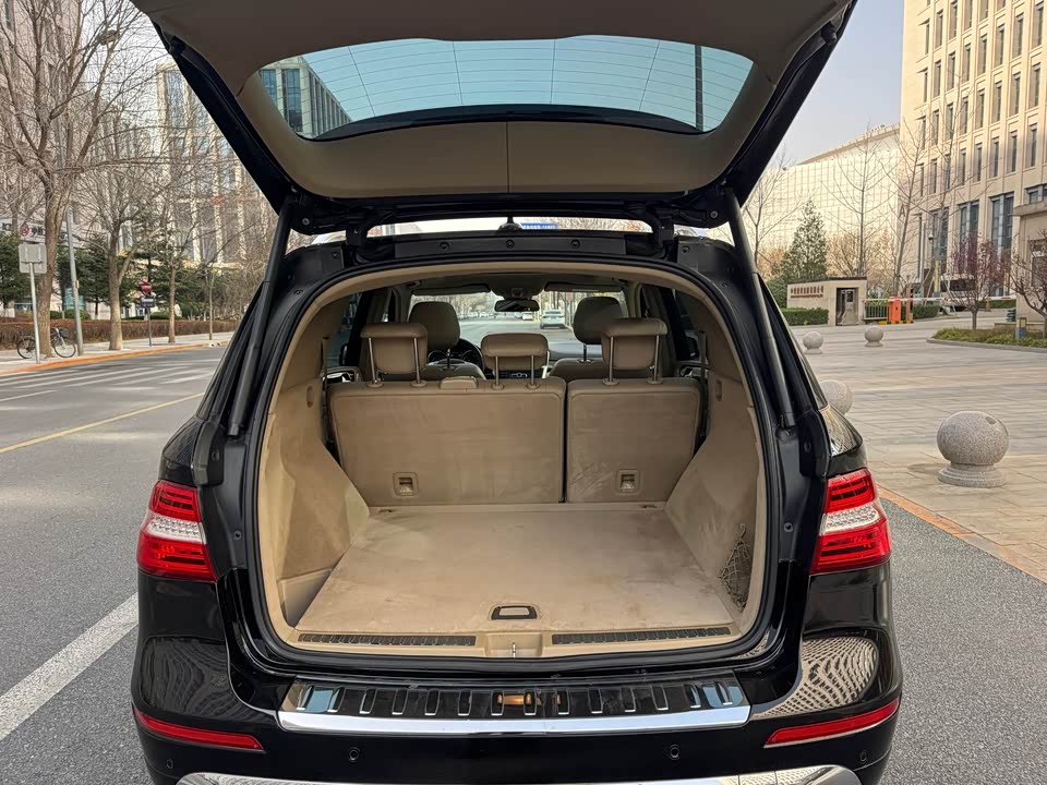 Mercedes-Benz M class