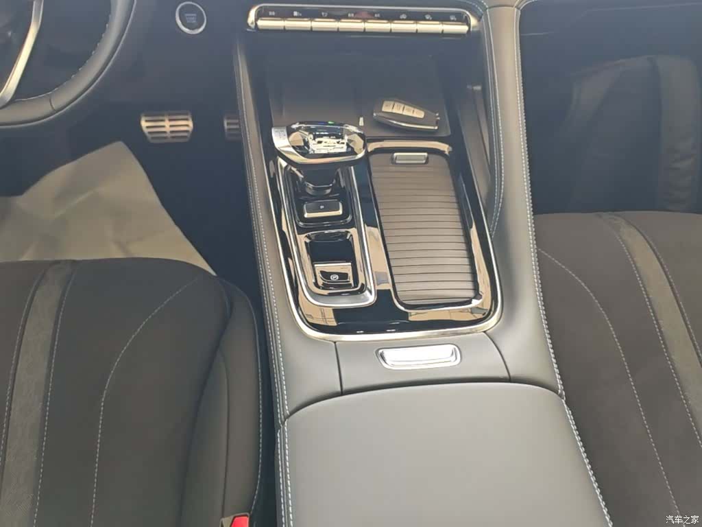 Geely Preface, 2025 14