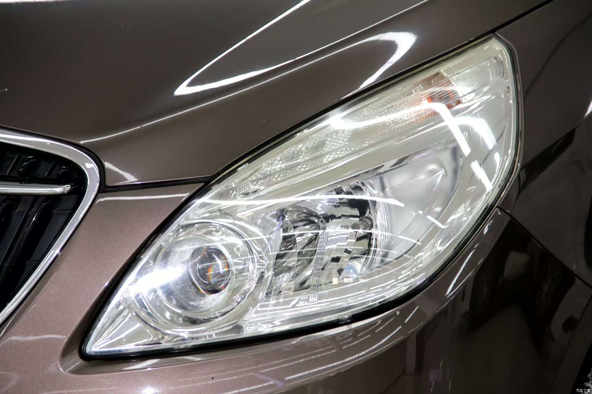 Buick GL8, 2019 14