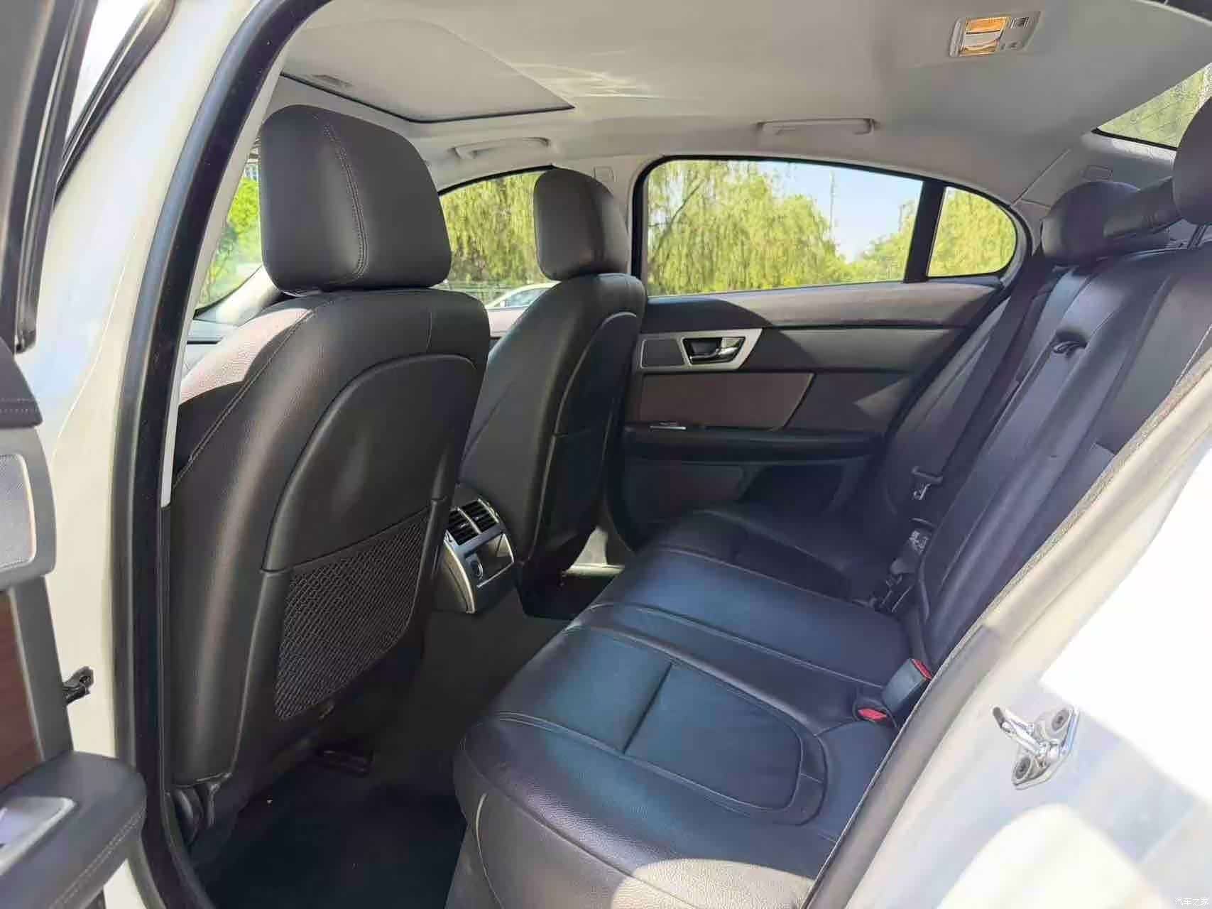 Jaguar XF, 2015 7