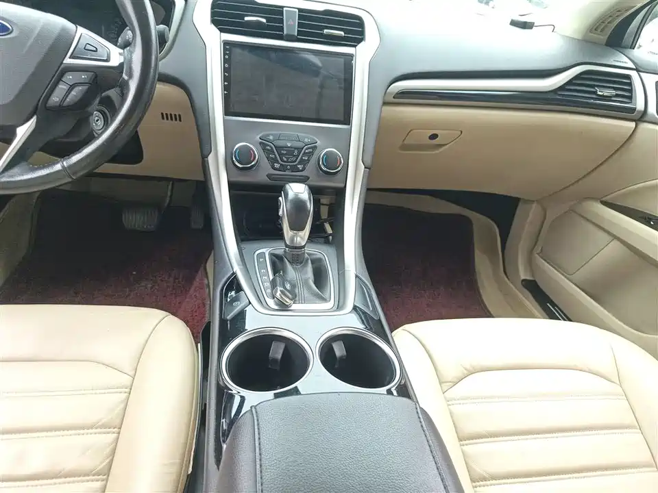 Ford Mondeo Ford Mondeo