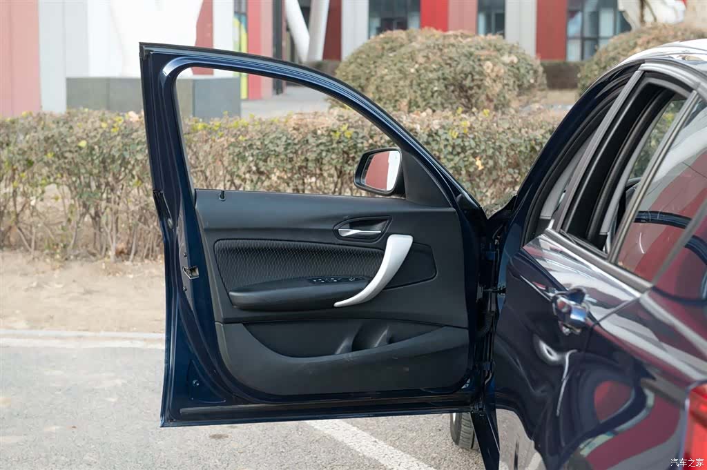 BMW 1 Series, 2016 33