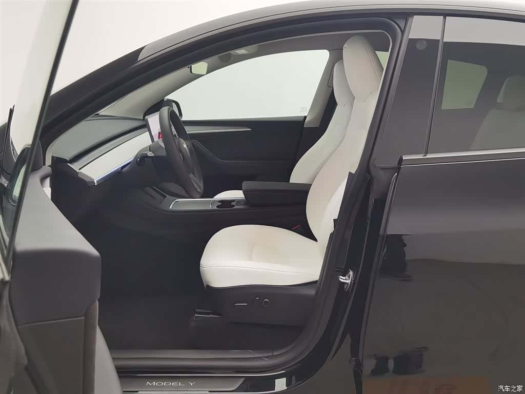 Tesla Model Y, 2024 10