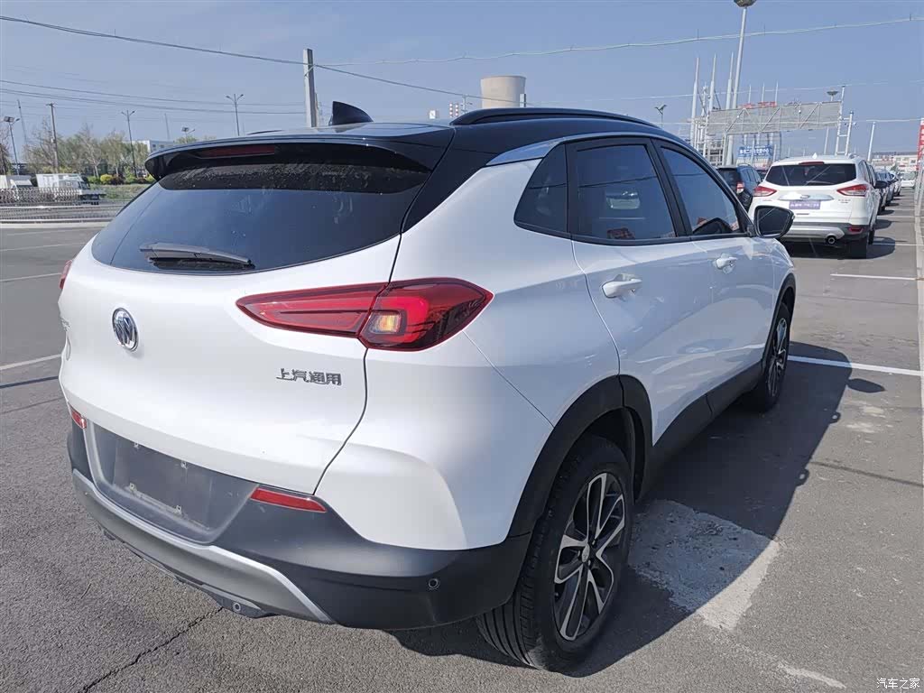 Buick Encore, 2022 все фото