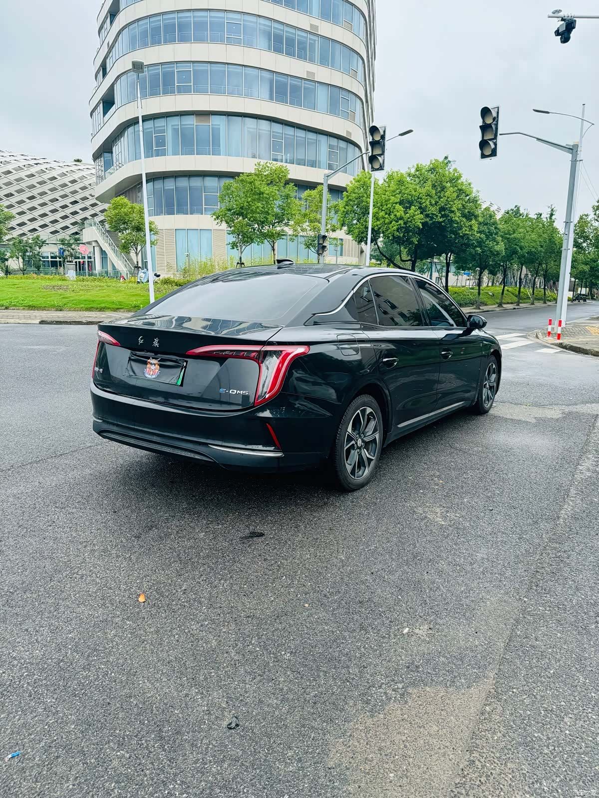 Hongqi QM5, 2021 15