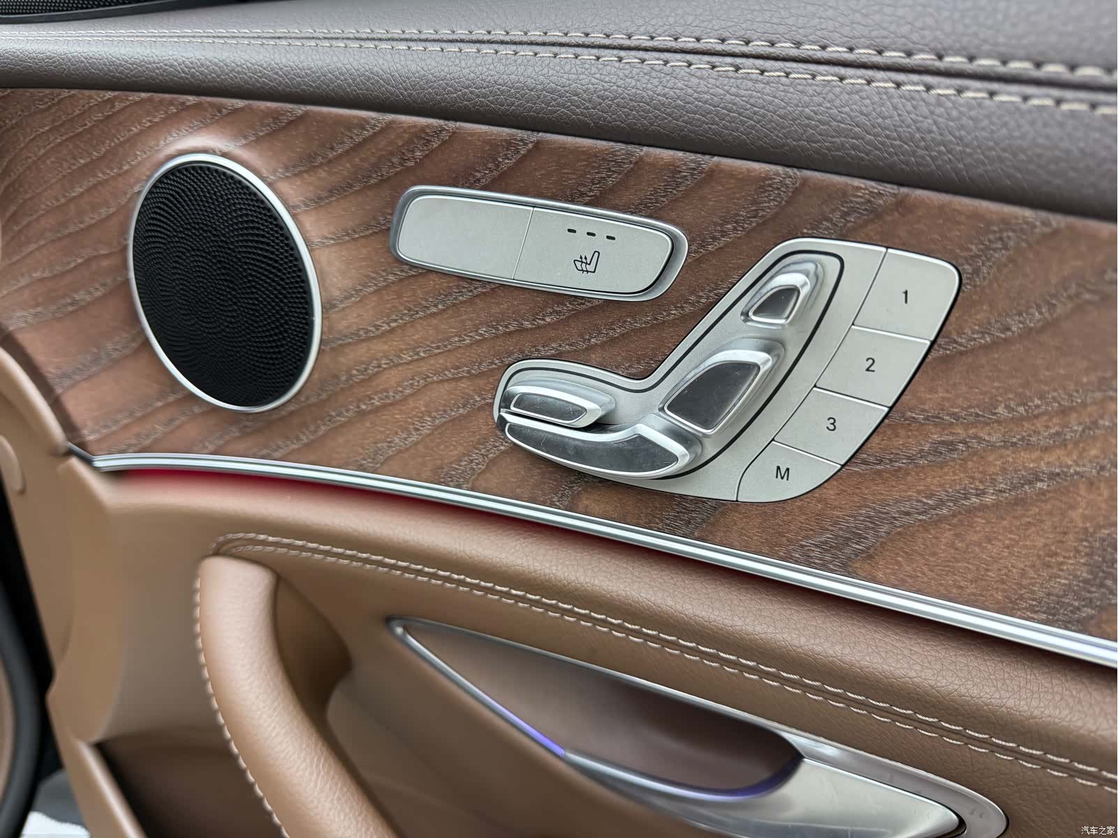 Mercedes-Benz E-Class, 2023 18
