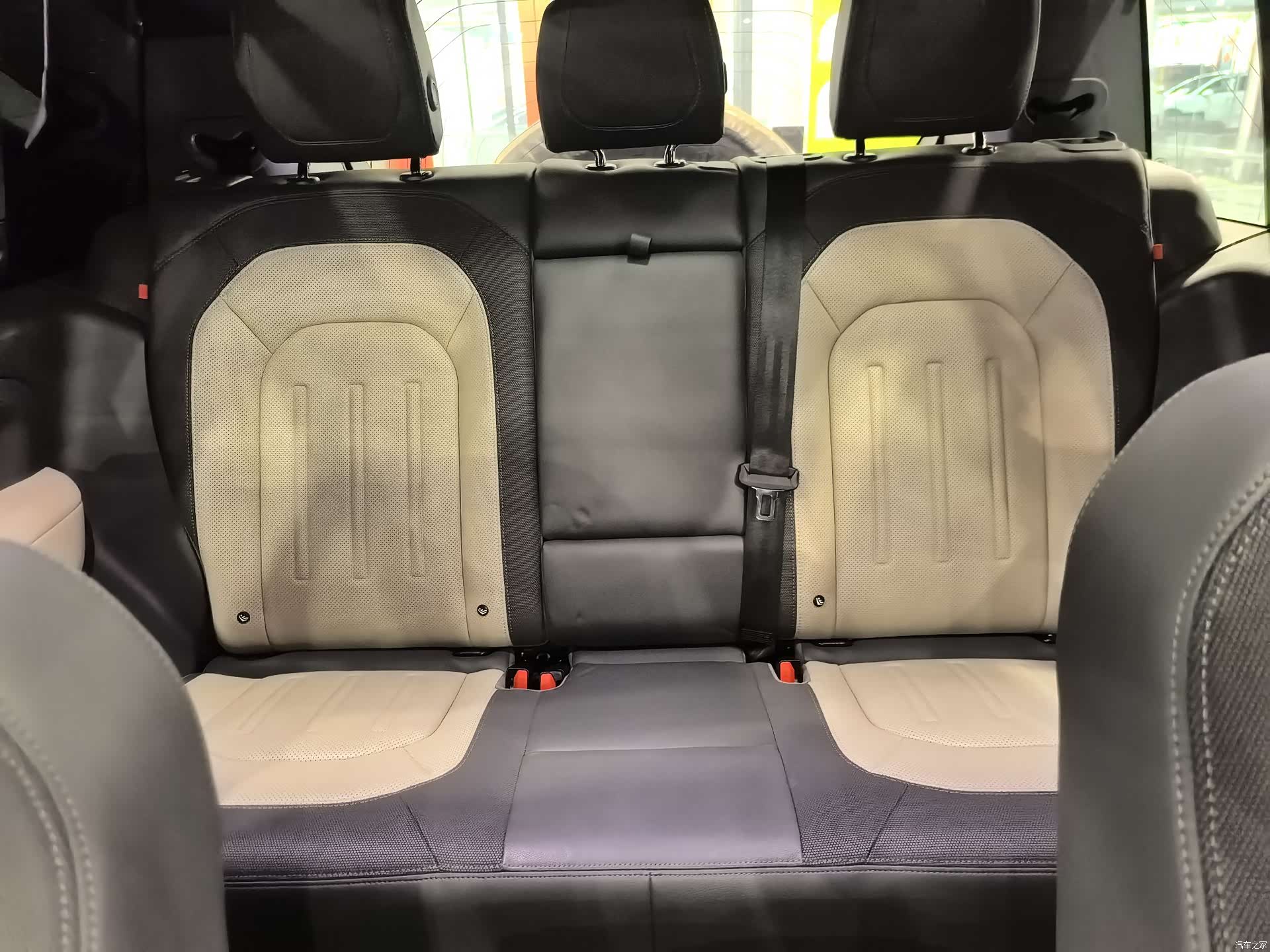Land Rover Defender, 2022 21