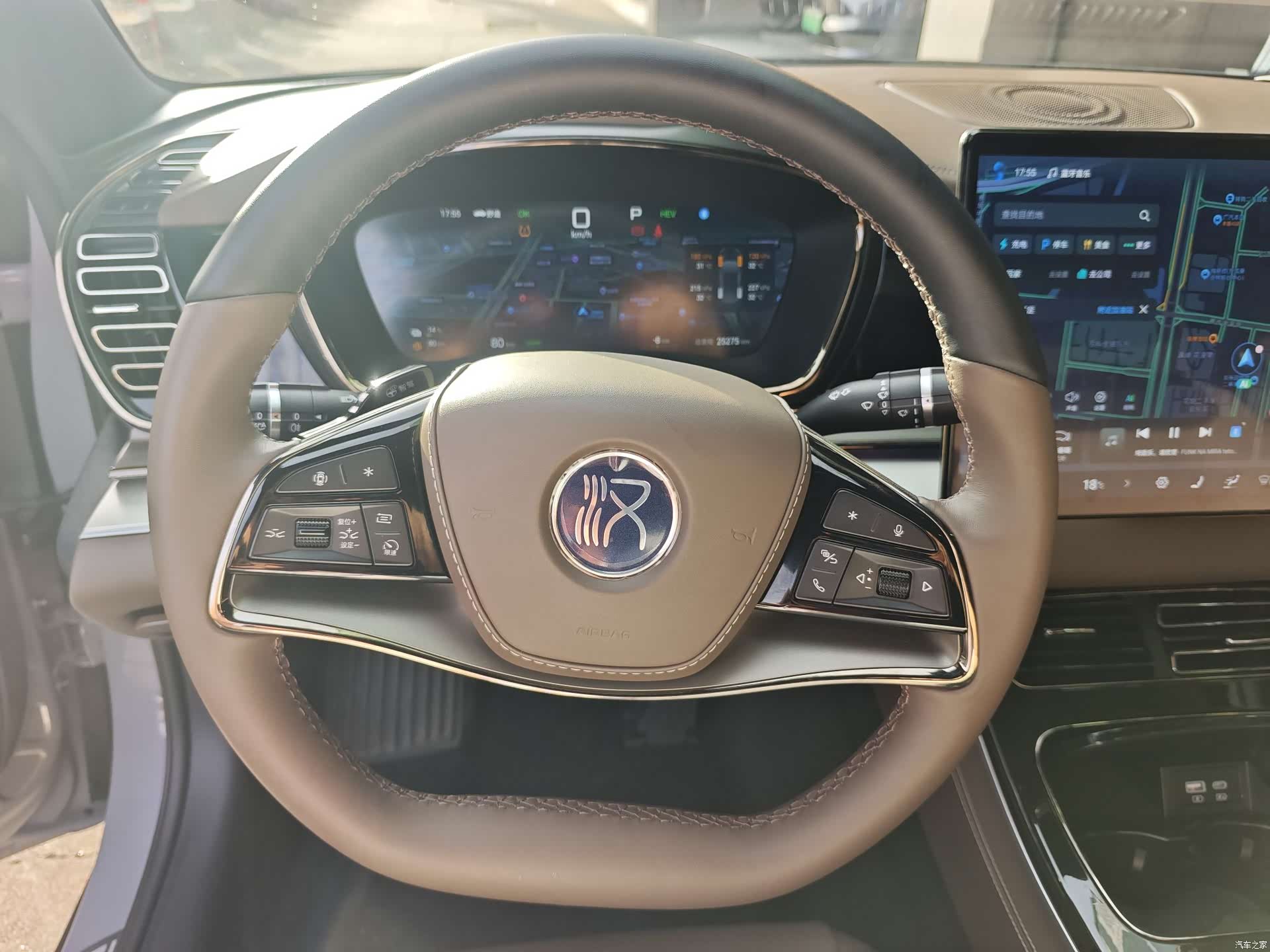 BYD Han, 2025 13
