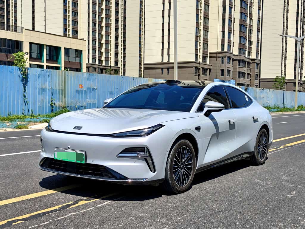 Geely Galaxy Starshine 8