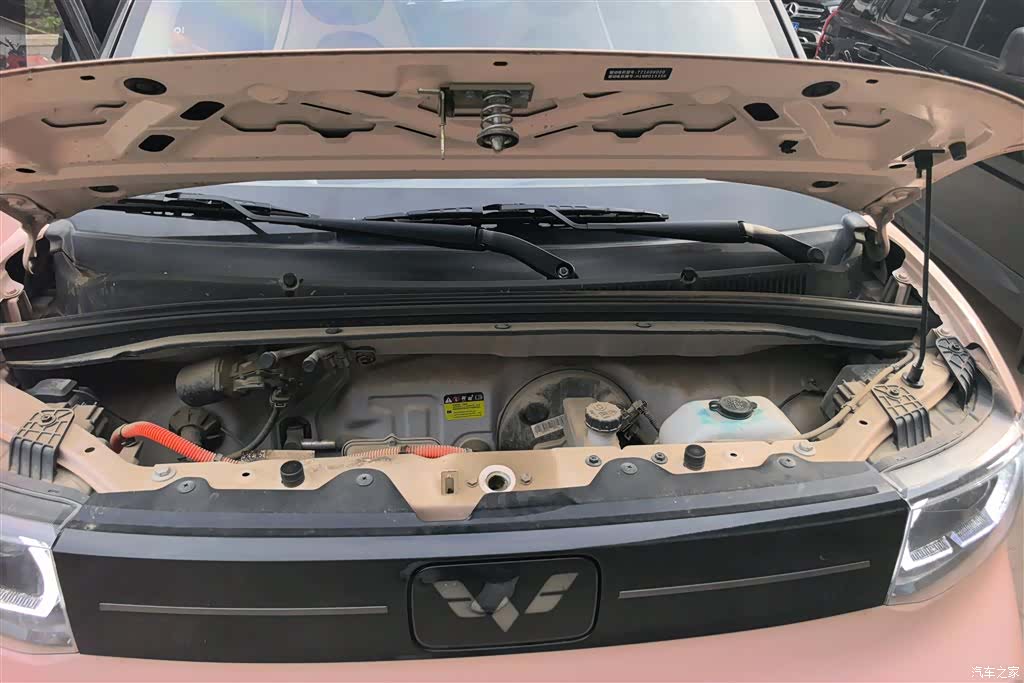 Wuling MINIEV, 2023 10