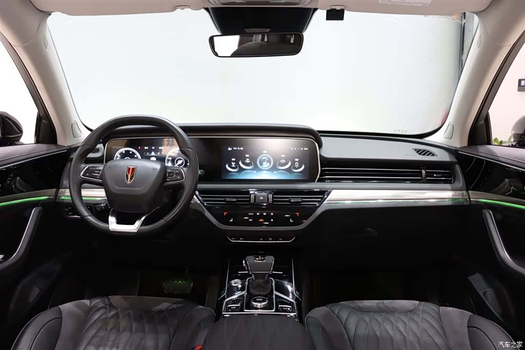 Hongqi HS5, 2023 12