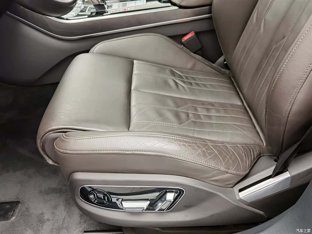 Audi A8L, 2019 20
