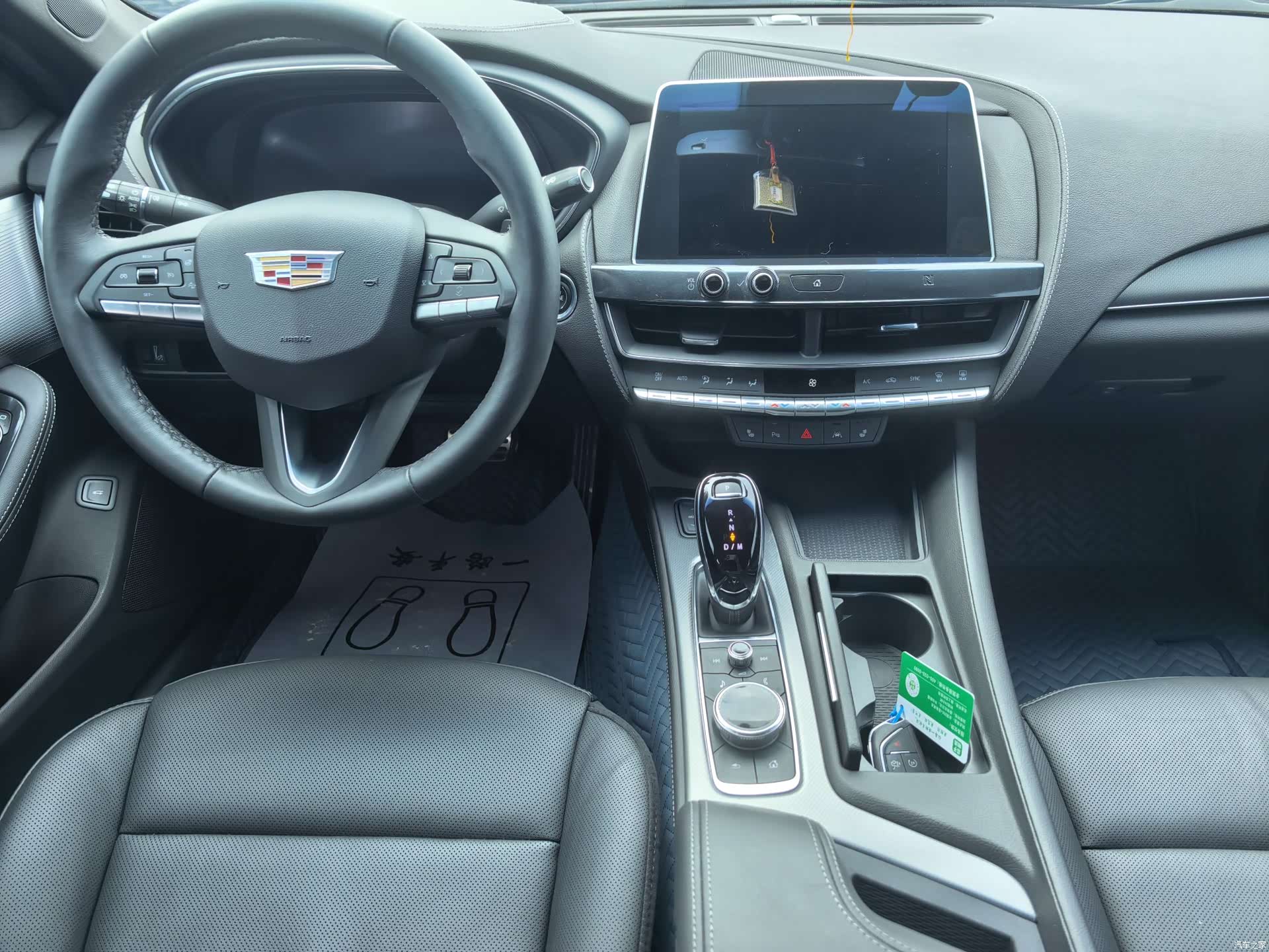 Cadillac CT5, 2022 все фото