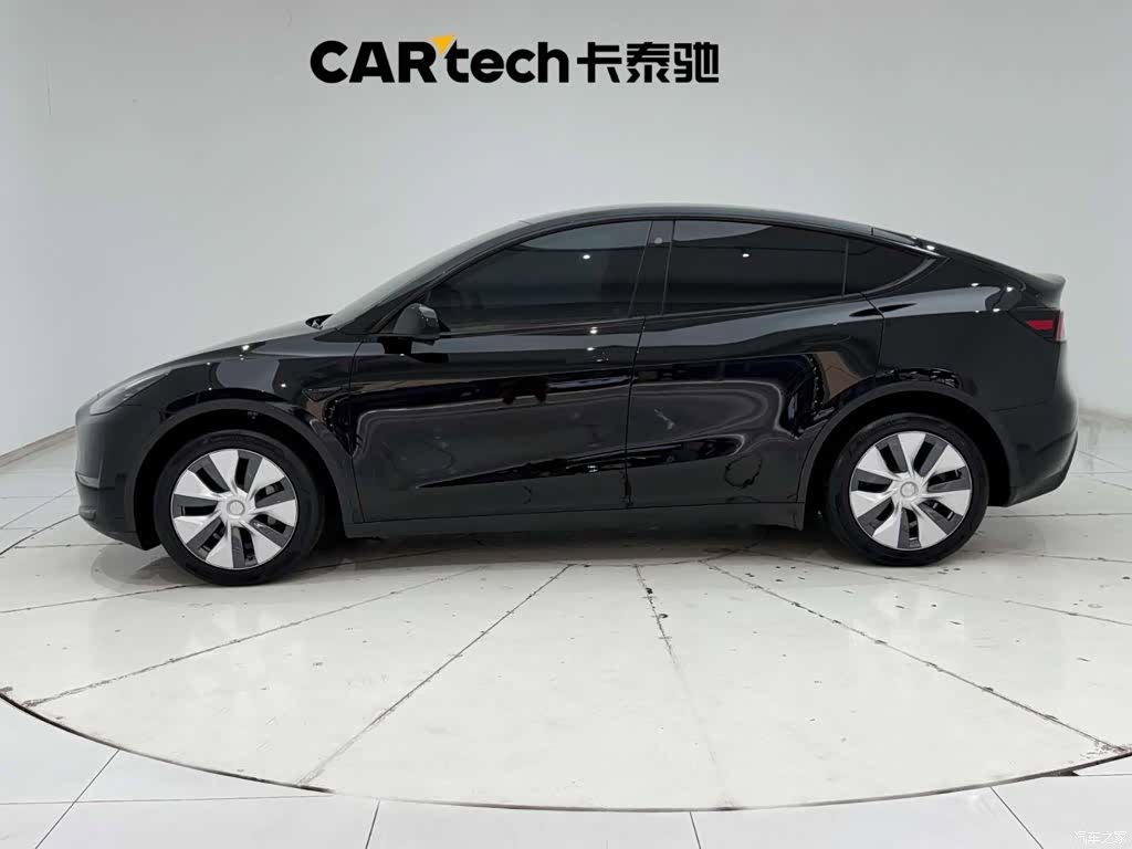 Tesla Model Y, 2023 6