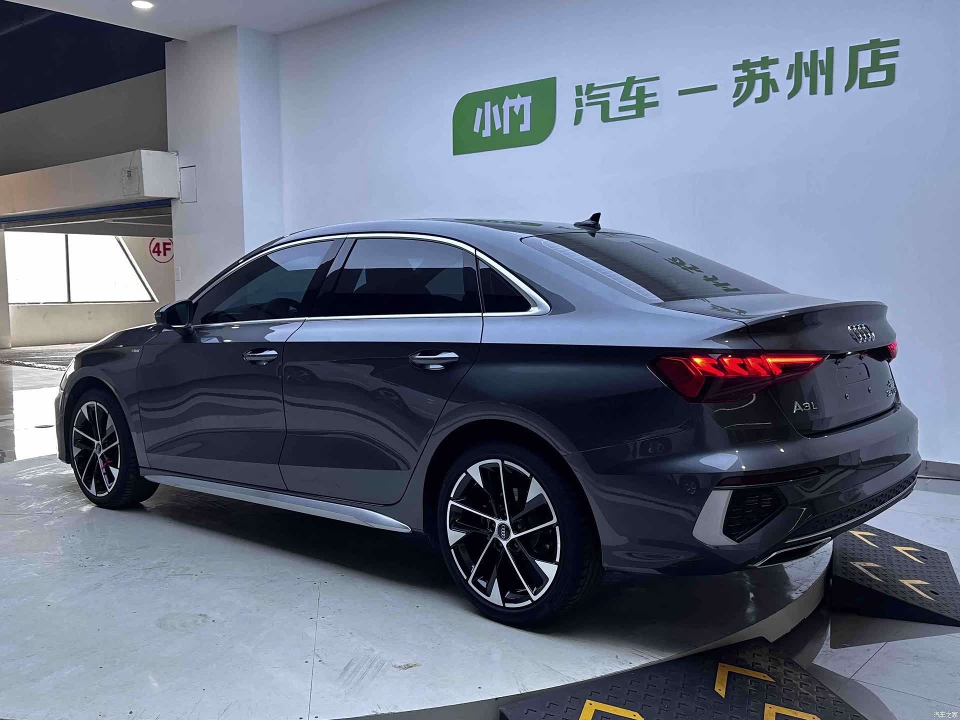 Audi A3, 2023 все фото