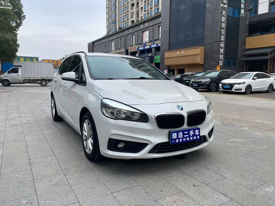 BMW 2 series station wagon