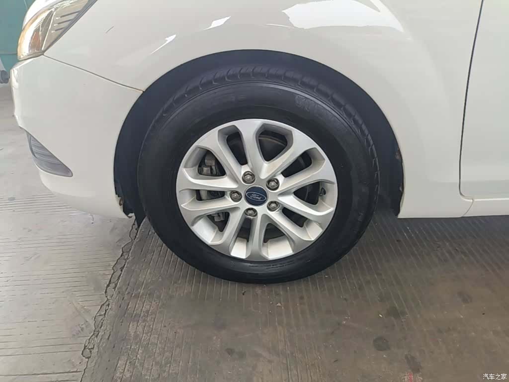 Ford Focus, 2016 23