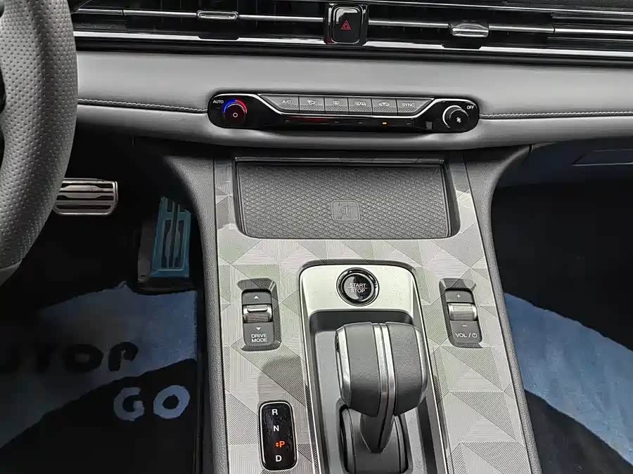 Trumpchi Shadow Leopard