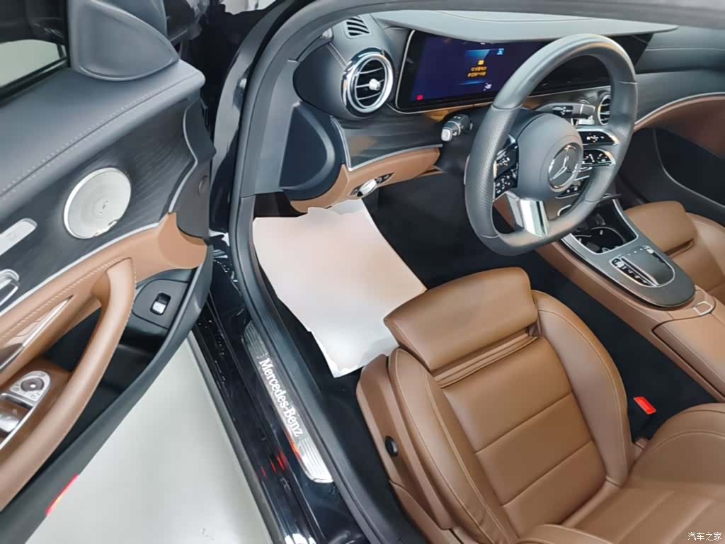 Mercedes-Benz E-Class, 2022 16