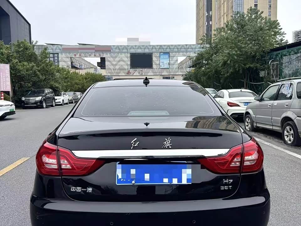 Hongqi H7