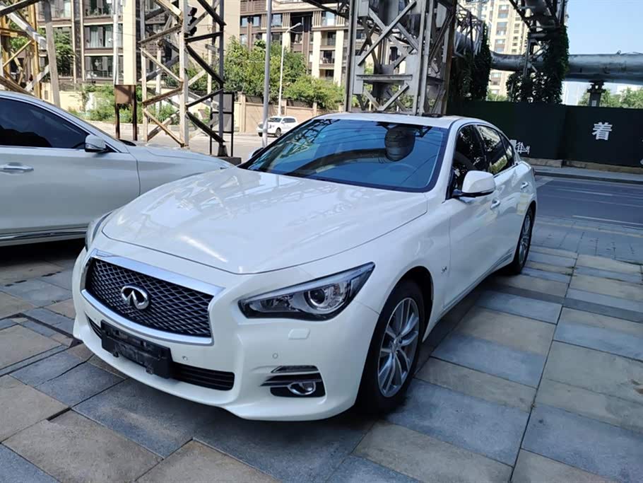 Infiniti Q50L