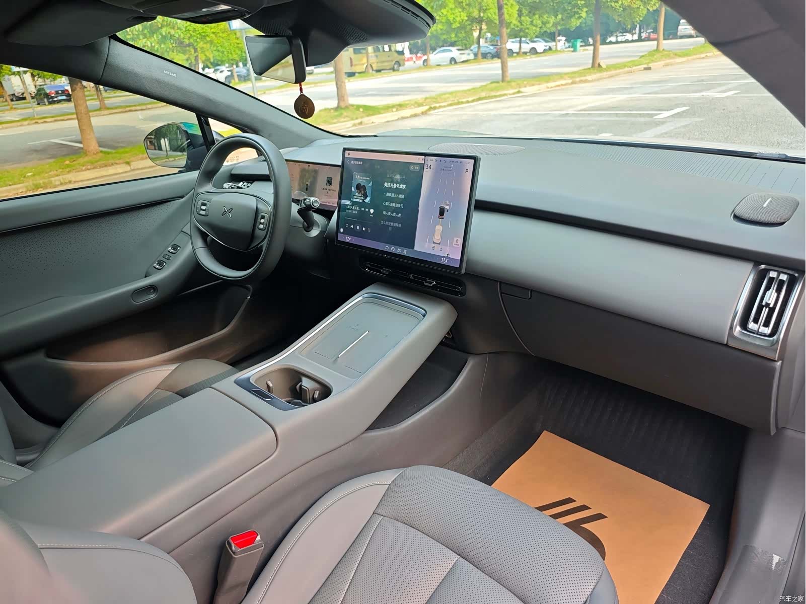 Xpeng P7, 2025 7