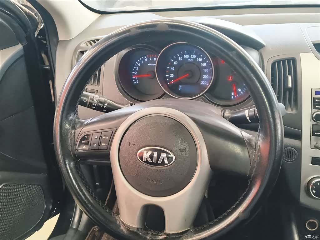 Kia GL, 2014 11