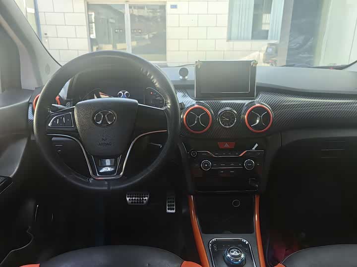 BAIC EV EX 2016 EX 200 le ku ban