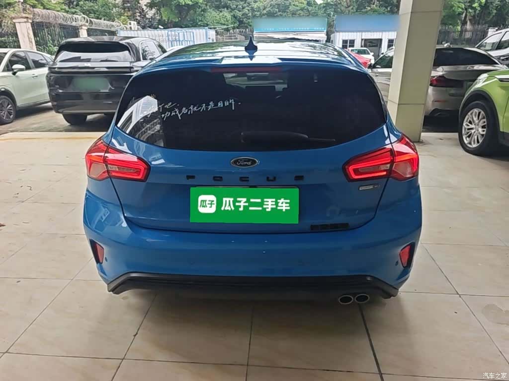 Ford Focus, 2022 6