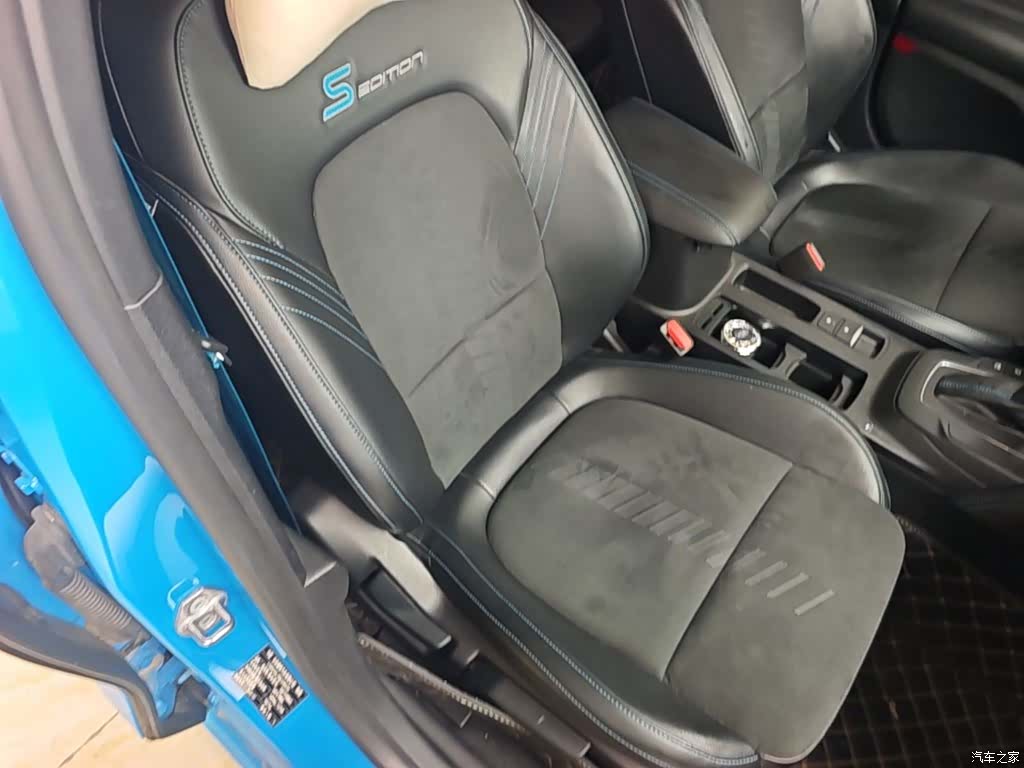 Ford Focus, 2022 25